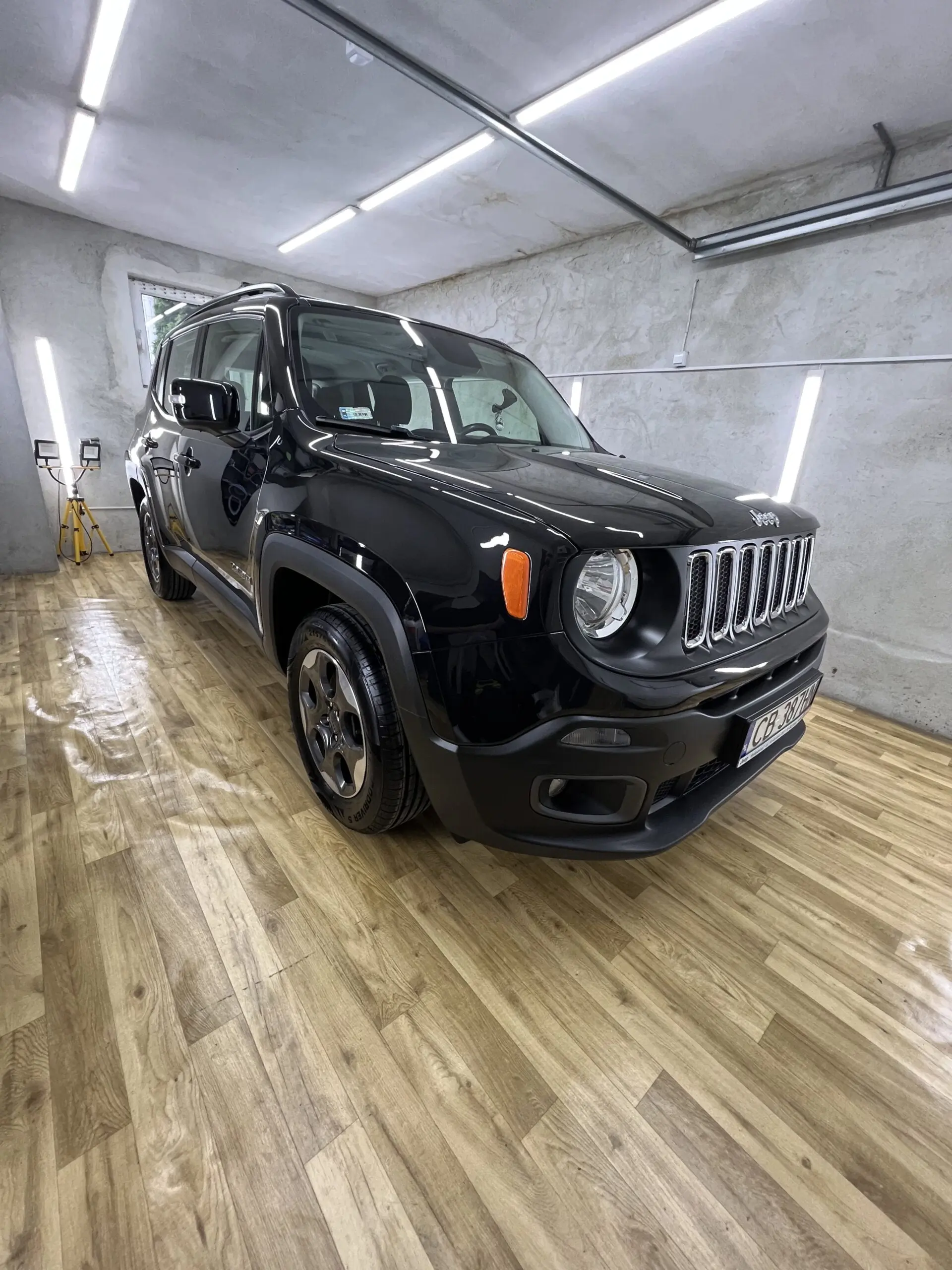 CustomWorks Bydgoszcz - renowacja lakieru i korekta