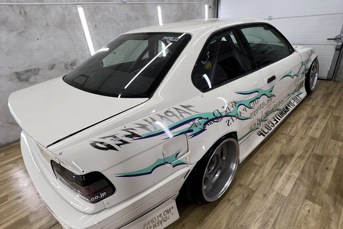 CustomWorks Bydgoszcz - car wrapping oklejanie folią